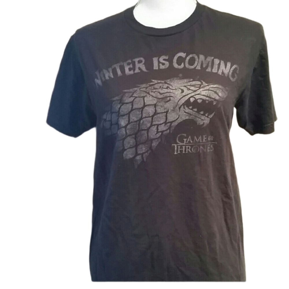 Game of Thrones Winter Is Coming Graphic T-shirt EUC sz L